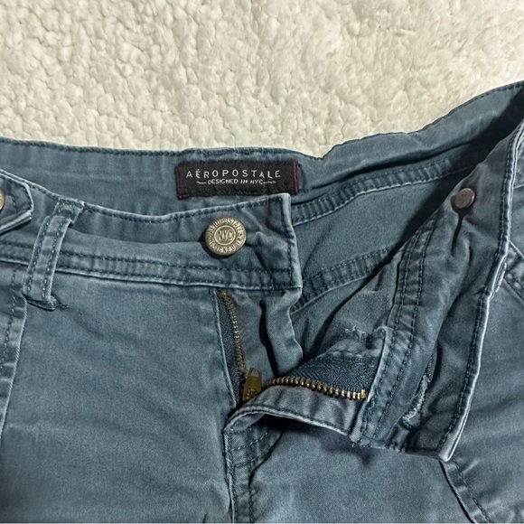 Aeropostale Midi Twill Shorts - Picture 3 of 4